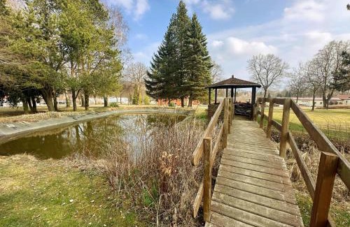 Neuwilthen Hotel | Hotel am Lärchenberg I Frühstück, WLAN, Parkplatz