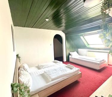 Alsorakos Hotel | Hotel Amadeus