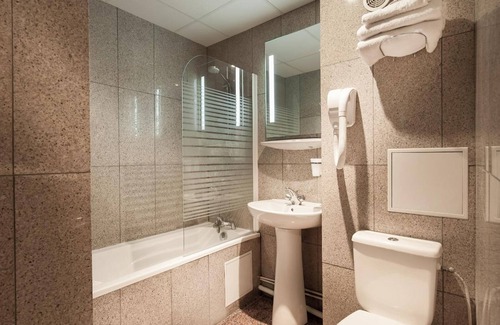 Enfants-Rouges Hotel | Hotel Americain