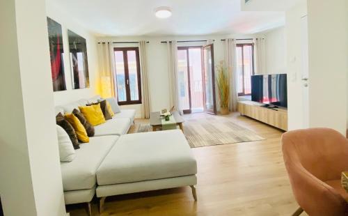 Santa Catalina Apartamento | Hotel Apartment with 2-en suite Bedrooms