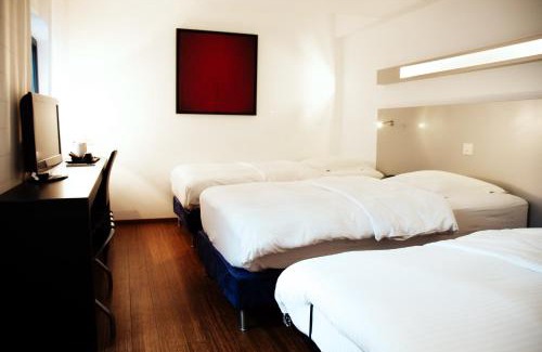 Postel Hotel | Hôtel Aqua by HappyCulture