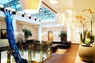 Postel Hotel | Hôtel Aqua by HappyCulture
