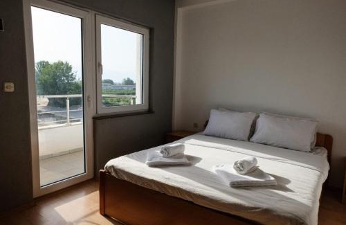 Misleshevo Hotel | Hotel Ariston