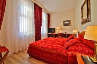 Zizkov Hotel | Hotel Ariston Prague