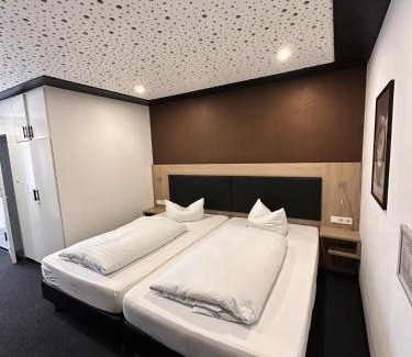 Beverungen Hotel | Hotel asado