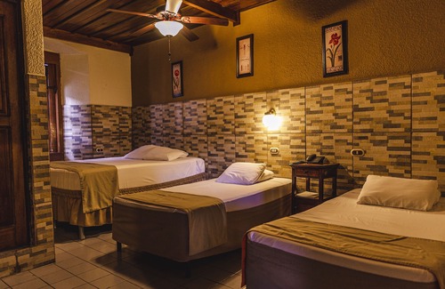Retalhuleu Hotel | Hotel Astor