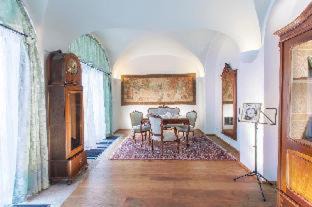 Mala Strana Hotel | Hotel At the Green Grape
