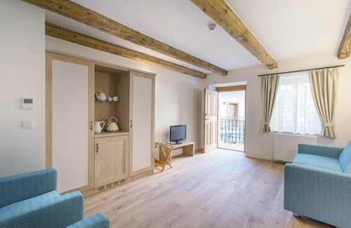 Mala Strana Hotel | Hotel At the White Lily