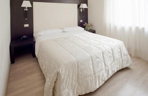Pavia Hotel | Hotel Aurora