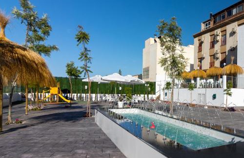 Salobrena Hotel | Hotel Avenida Tropical by Bossh! Hotels
