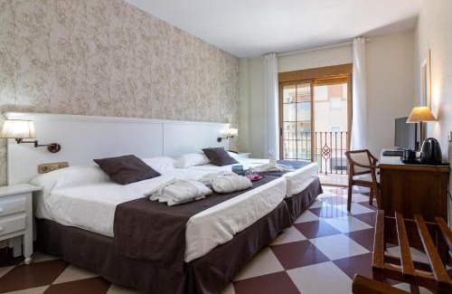 Salobrena Hotel | Hotel Avenida Tropical by Bossh! Hotels