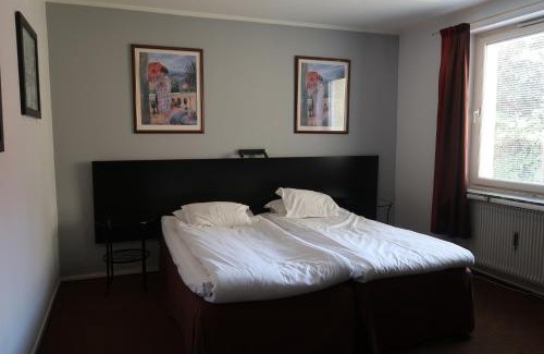 Gavle Cama Y Desayuno | Hotel Aveny Bed & Breakfast