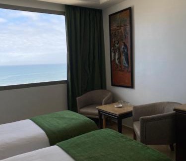 La Corniche Hotel | Hotel Azur