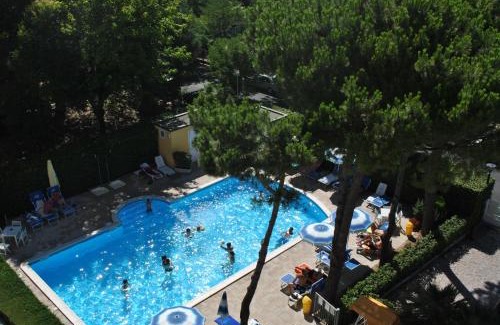 San Giuliano a Mare Hotel | Hotel Bahama