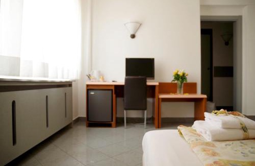 Pedrinate Casa | Hotel Bahnhof Haus