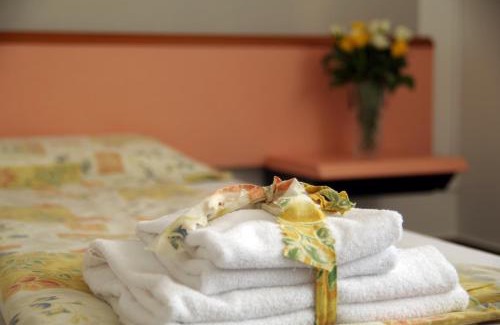 Pedrinate Casa | Hotel Bahnhof Haus