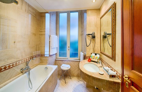 Rione III Colonna Hotel | Hotel Barocco