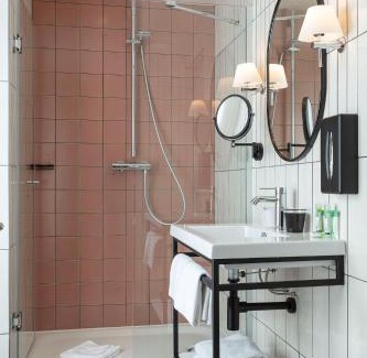 Arsenal Hotel | Hotel Bastille Speria