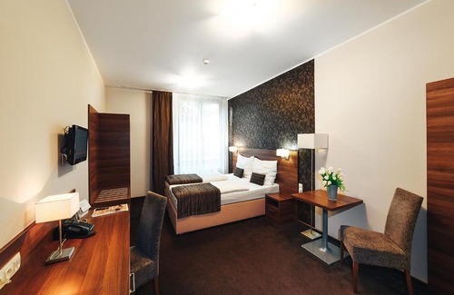 Pisek Hotel | Hotel Biograf