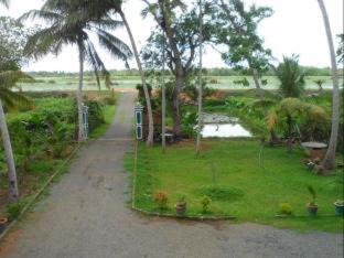 Yodakandiya Hotel | Hotel Birds View