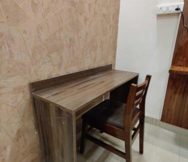 South West Cama Y Desayuno | Hotel Blest - Near Delhi Cant Railway Station