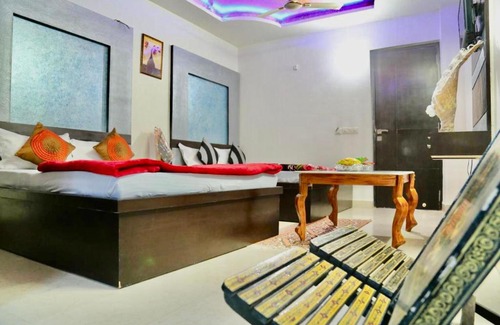 Agra Hotel | Hotel Blossom Residency family Stay