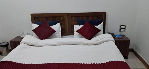 Karnal Hotel | Hotel Blue Stars