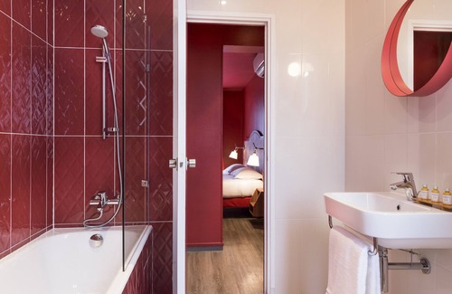 Levallois-Perret Hotel | Hôtel Boris V. by Happyculture