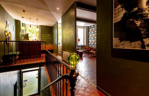 Vaison-la-Romaine Hotel | Hotel Burrhus