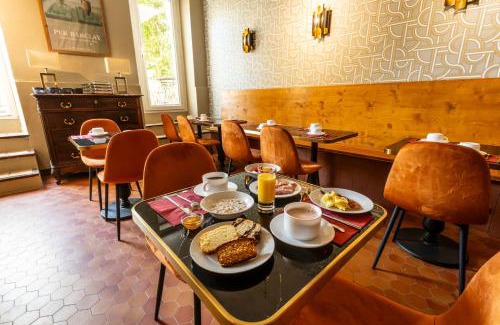Vaison-la-Romaine Hotel | Hotel Burrhus