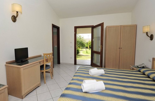 Tanaunella Hotel | Hotel Cala Mirto