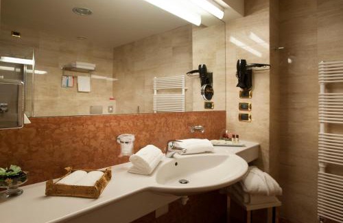 Alba Hotel | Hotel Calissano