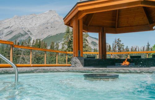 Banff Hotel | Hotel Canoe and Suites