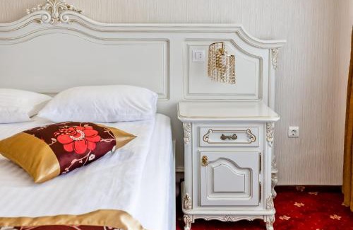 Miroslava Hotel | Hotel Capitol