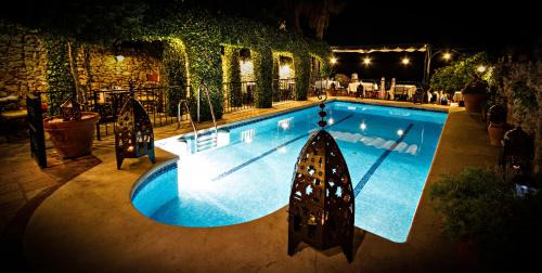 Nerja City Centre Hotel | Hotel Carabeo