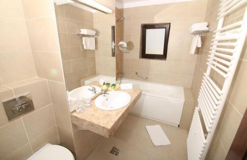 Predeal Hotel | Hotel Carmen