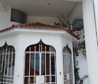 Yunguyo Hotel | HOTEL CASA BLANCA club