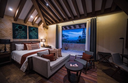 San Felipe del Agua Hotel | Hotel Casa Santo Origen