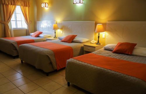 Flores Hotel | Hotel Casona del Lago