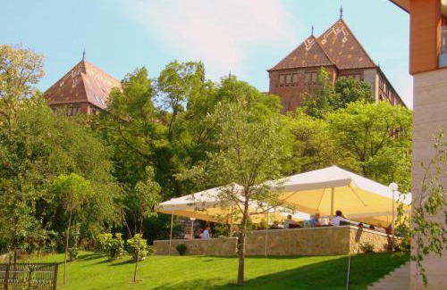Castle Hill Hotel | Hotel Castle Garden