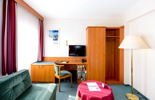 Gare Hotel | Hotel Christophe Colomb