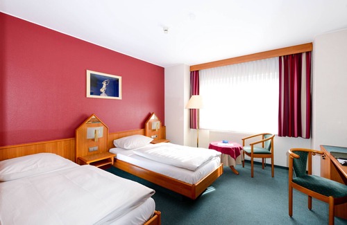 Gare Hotel | Hotel Christophe Colomb