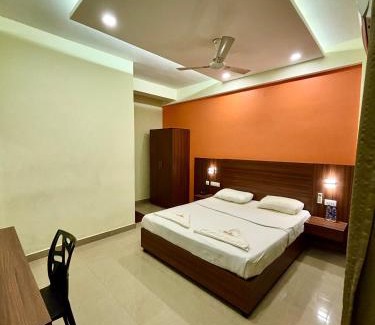 Adyar Hotel | Hotel Citywalk Residency