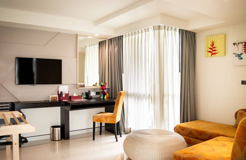 Bangkok Central Business District Hotel | Hotel Clover Asoke