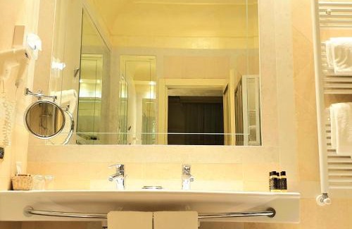 Verona City Centre Hotel | Hotel Colomba d'Oro