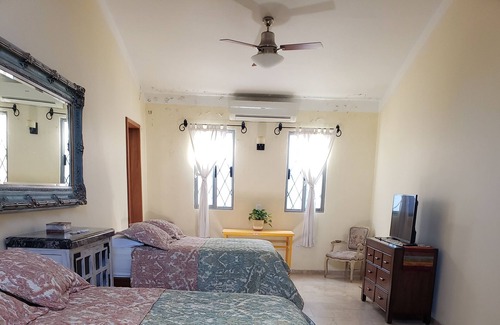 La Paz Cama Y Desayuno | Hotel con Encanto, de Trato Personalizado, Habitaciones Amplias, con Estilo!