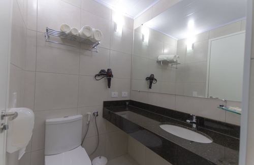 Bigorrilho Hotel | Hotel Confiance Barigui