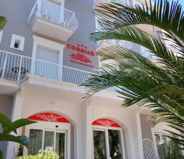Cattolica Hotel | Hotel Corallo Garnì