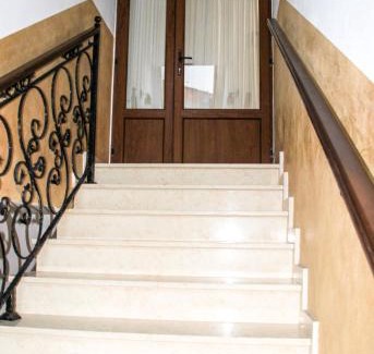 Borsa Hotel | Hotel Corina