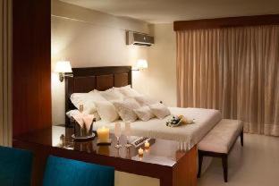 Santa Cruz Hotel | Hotel Cortez